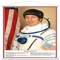 Teorija velikog praska - zidni plakat astronauta u drvenom magnetskom okviru, 22.375 34